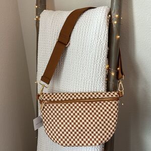 - Westlyn Woven Bum Bag/Checkered Brown